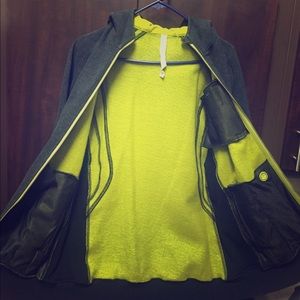 LuLu Lemon Men’s Hooded Sweater